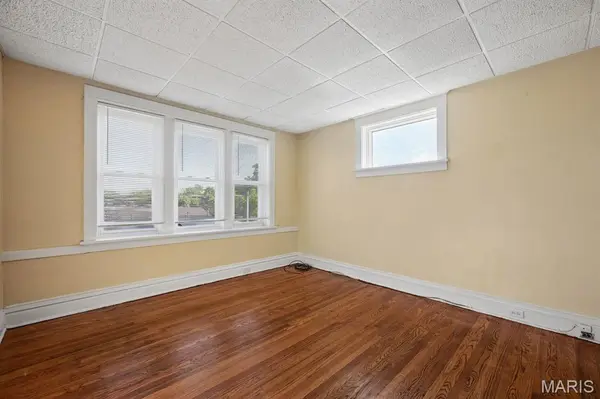 2806 Osage ST, St Louis, MO 63118