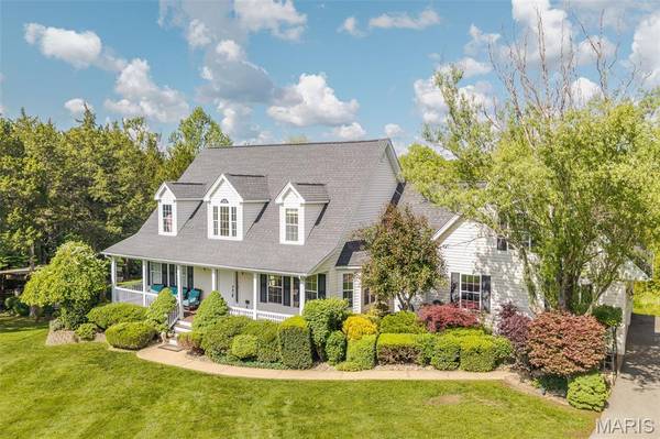 327 Hickory Spring LN, Union, MO 63084
