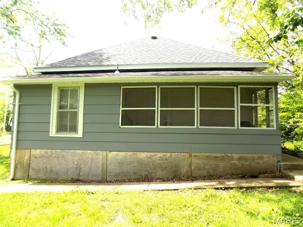 208 N Walnut ST, Rolla, MO 65401