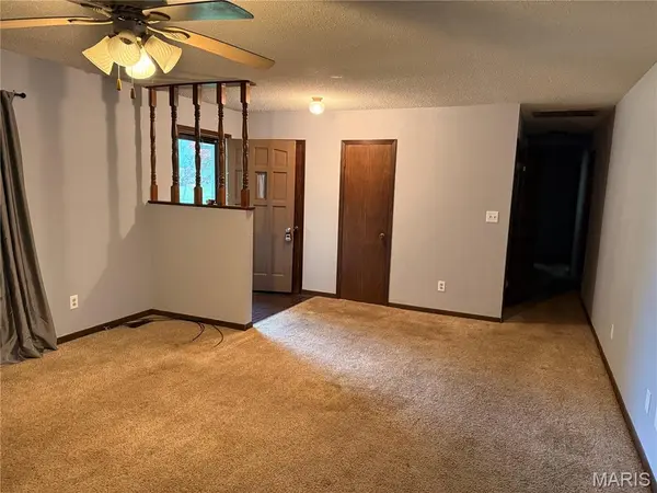 306 Dewolf, Odin, IL 62870