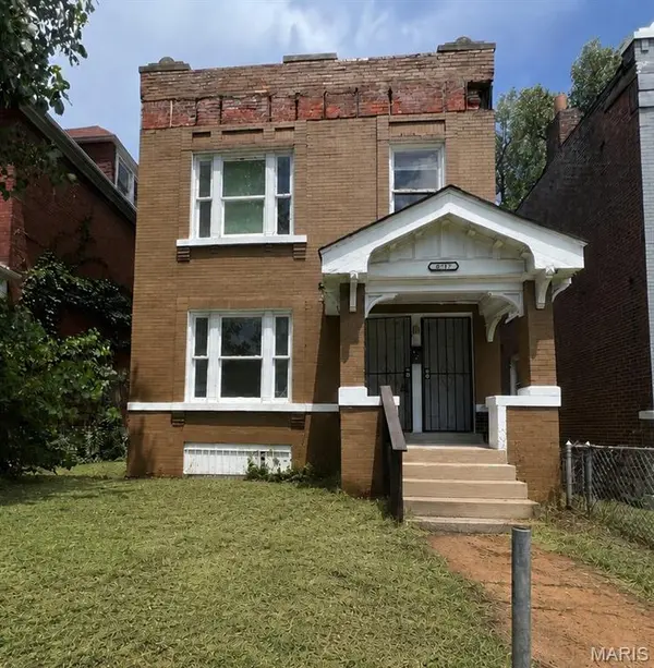 4717 Ashland AVE, St Louis, MO 63115