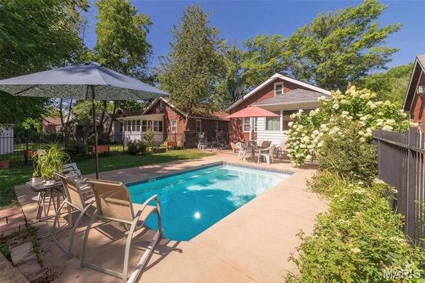 2468 Hartland AVE, Sycamore Hills, MO 63114