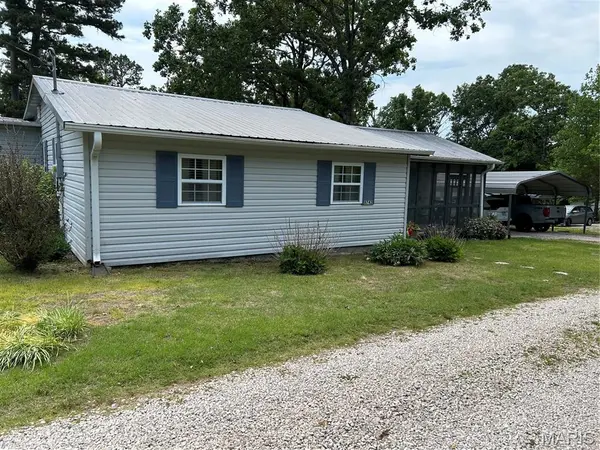 8742 Highway H, Ellington, MO 63638