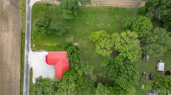 405 Fulton ST, White Hall, IL 62092