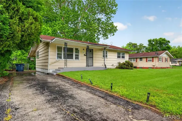 236 Forestwood DR, St Louis, MO 63135