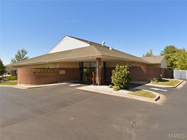 11 Garvey Pkwy, St Charles, MO 63303