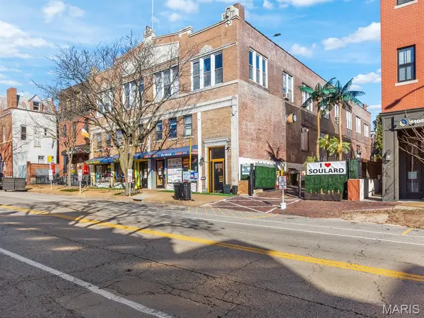 1007 Russell BLVD, St Louis, MO 63104