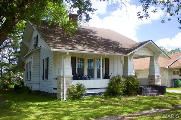 315 W Parker AVE, Chaffee, MO 63740
