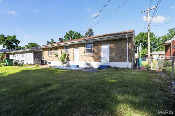 9248 Filibert DR, St Louis, MO 63137