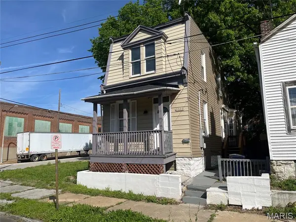 2027 Destrehan ST, St Louis, MO 63107