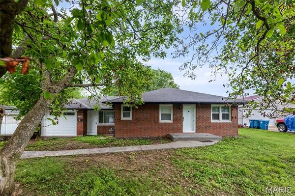2417 Sylvan, Alton, IL 62010