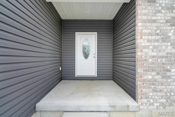 405 N 2nd ST, New Florence, MO 63363