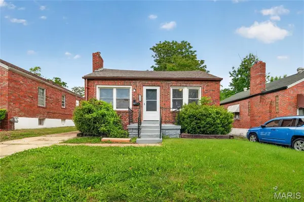 1823 Eton LN, St Louis, MO 63147