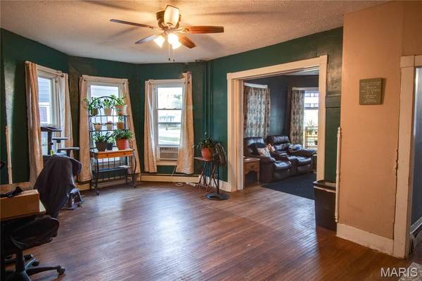 315 E Prairie ST, Jerseyville, IL 62052