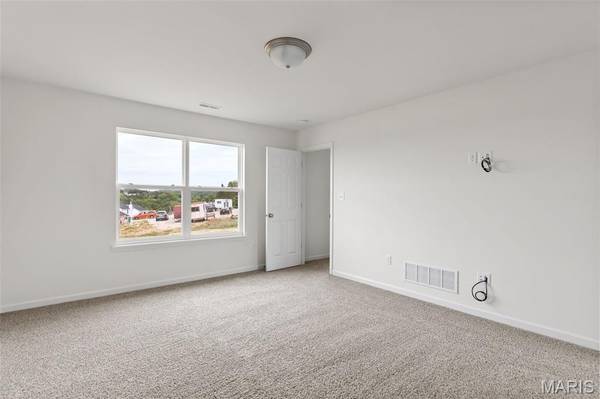 1567 Salerno DR, St Louis, MO 63133