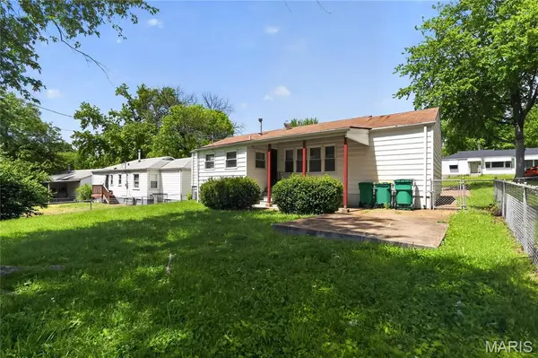 1132 Darr DR, St Louis, MO 63137