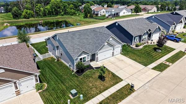 209 W Pine Creek CT, Wentzville, MO 63385