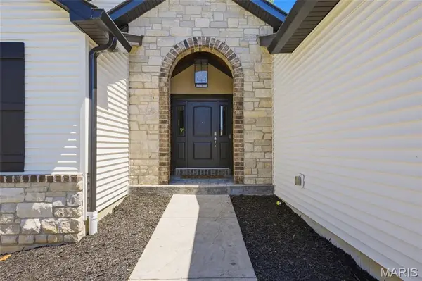 1128 Patsy LN, O'fallon, MO 63366