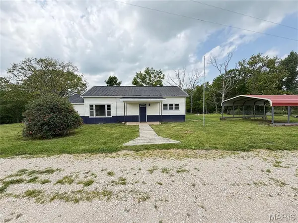 5611 Highway E, Salem, MO 65560