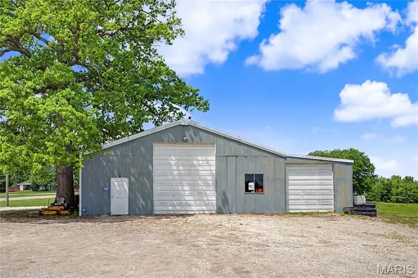 7276 State Highway 72, Jackson, MO 63755