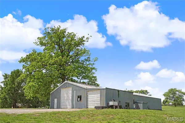 7276 State Highway 72, Jackson, MO 63755