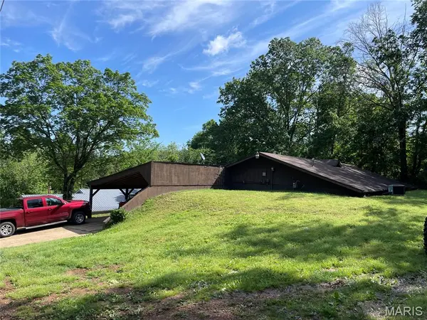 206 Town And Country DR, Piedmont, MO 63957