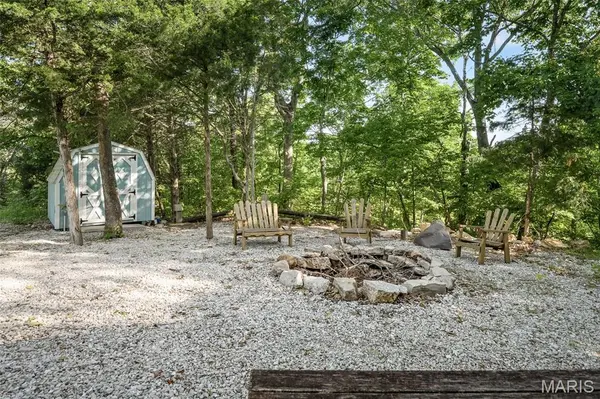 46 Lake Shore DR N, New Florence, MO 63363
