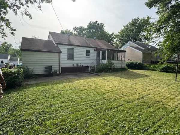 2409 Wieck DR, Jennings, MO 63136