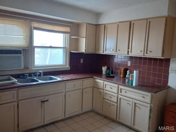 117 Bonita ST, Wood River, IL 62095