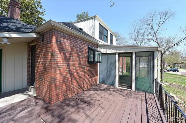 4 Girard, St Louis, MO 63119