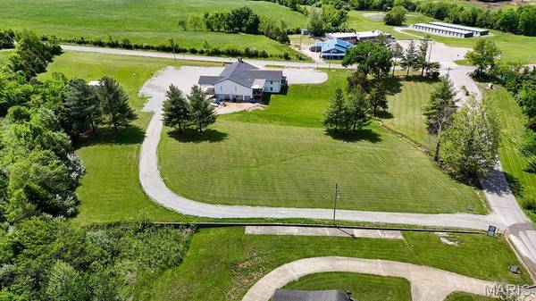 6105 Y HWY, French Village, MO 63036