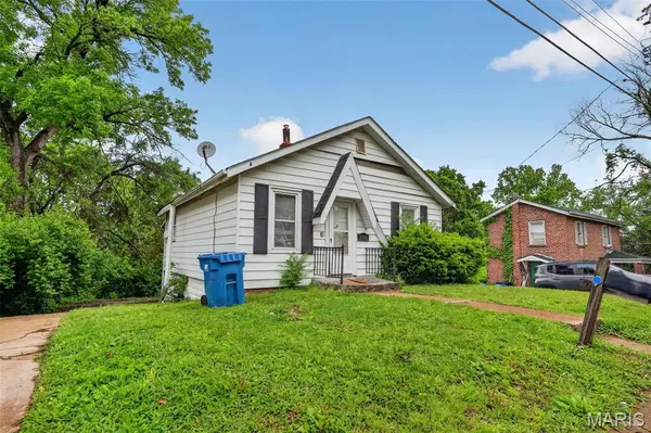 707 Ruggles RD, St Louis, MO 63135