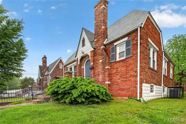 21 Robert AVE, St Louis, MO 63135