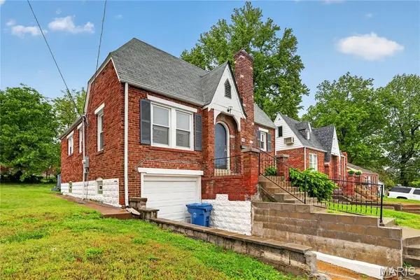 21 Robert AVE, St Louis, MO 63135