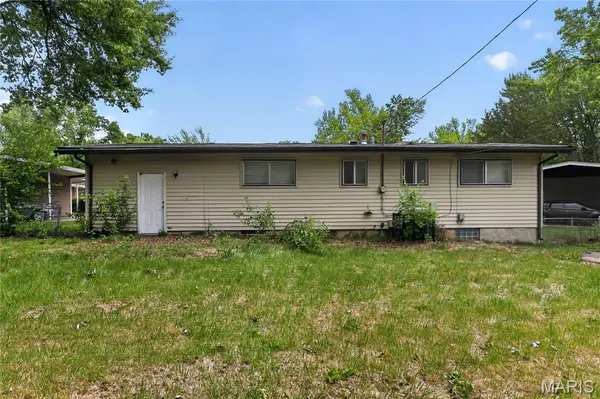 10251 Dacey CT, St Louis, MO 63136
