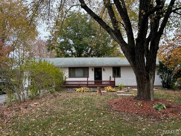10198 S Old Route 66, Litchfield, IL 62056