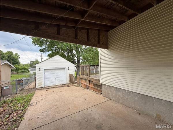 1235 Saint Florence DR, Florissant, MO 63031