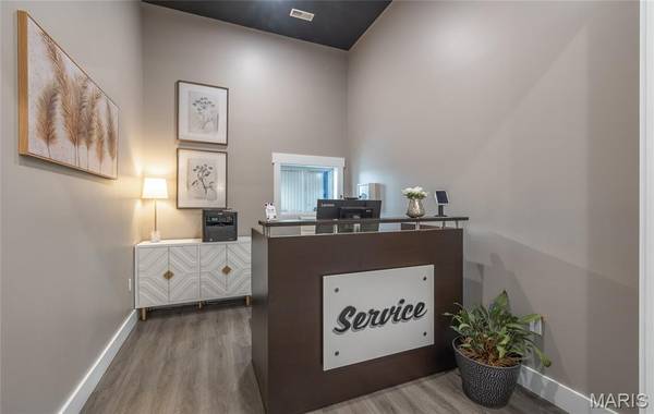 1008 E Main ST, Linn, MO 65051