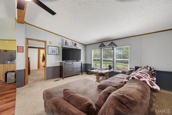 27 Whippoorwill LN, Lebanon, MO 65536