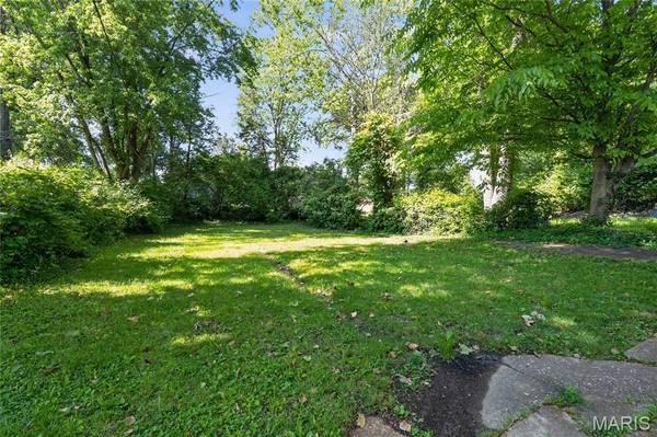 8316 Garfield AVE, Vinita Park, MO 63114