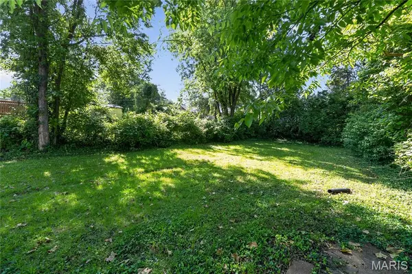 8316 Garfield AVE, Vinita Park, MO 63114