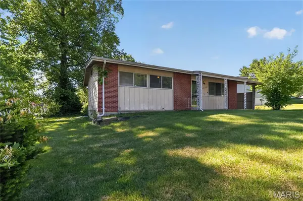 10336 Deem DR, St Louis, MO 63136