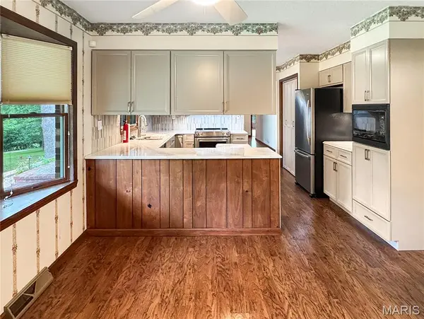 635 E Villa Ridge RD, Villa Ridge, MO 63089