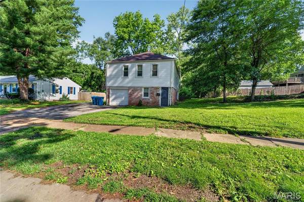 615 Derinda AVE, St Louis, MO 63135