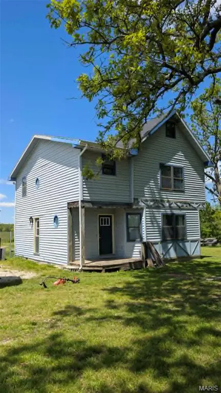 29681 Maine DR, Eldridge, MO 65463