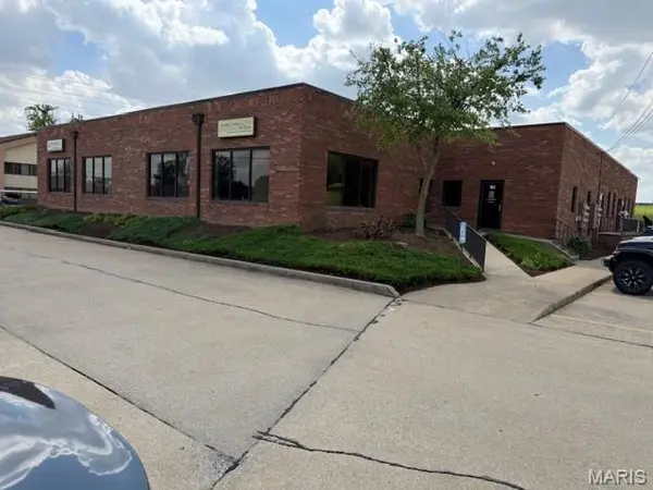 106 N Farrar DR, Cape Girardeau, MO 63701