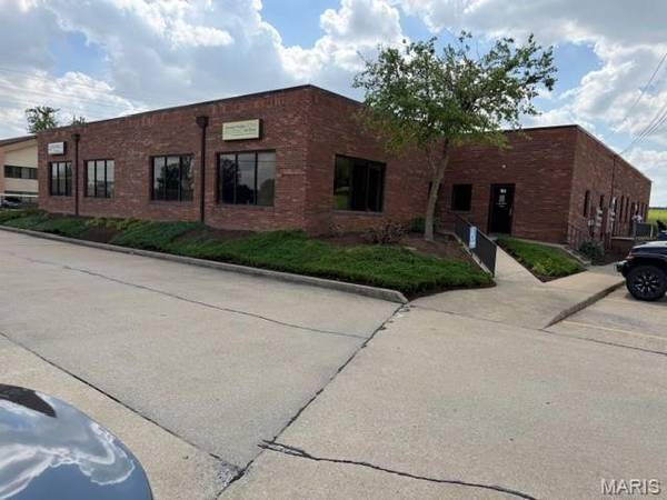 106 N Farrar DR, Cape Girardeau, MO 63701