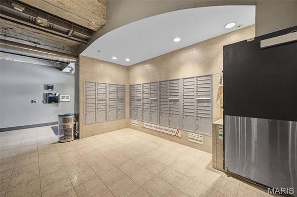 4100 Forest Park AVE #309, St Louis, MO 63108