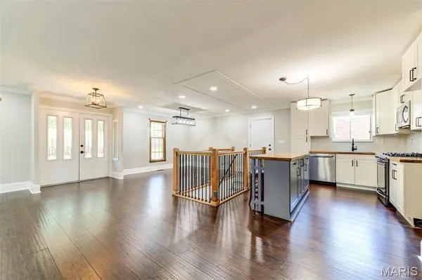 4515 Firelight DR, Oakville, MO 63129