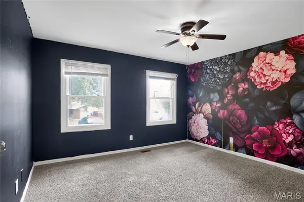 715 Valencia AVE, St Louis, MO 63138